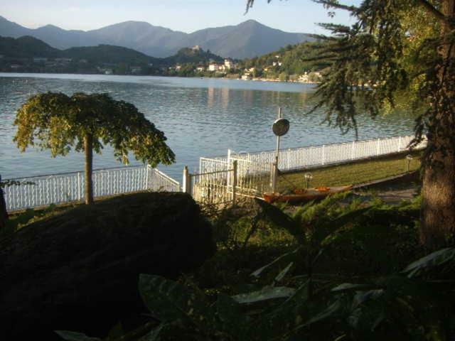 B&B In Riva Al Lago Avigliana Kültér fotó